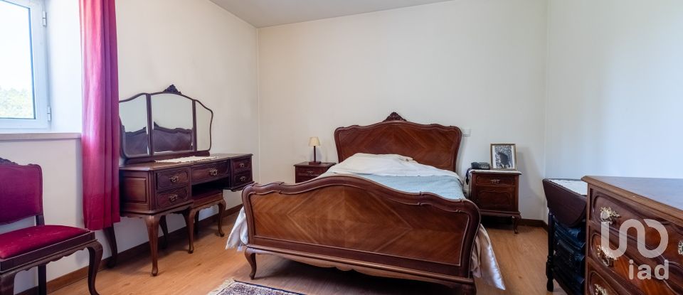 Moradia T3 em Carvalho de 192 m²