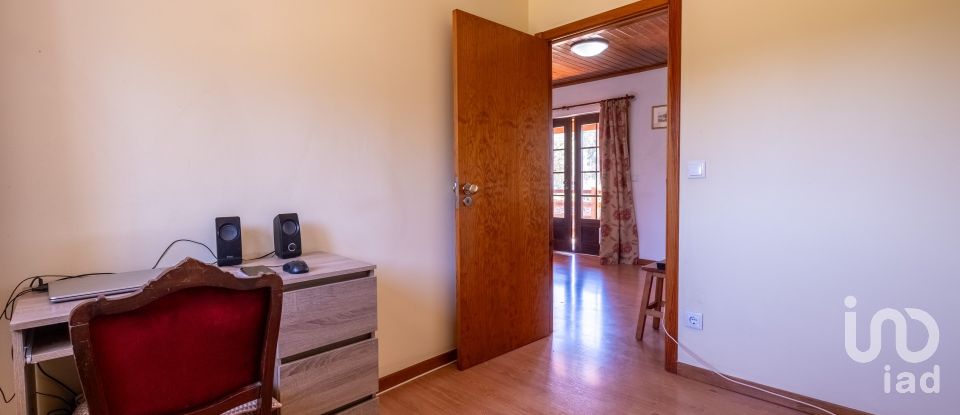 Moradia T3 em Carvalho de 192 m²