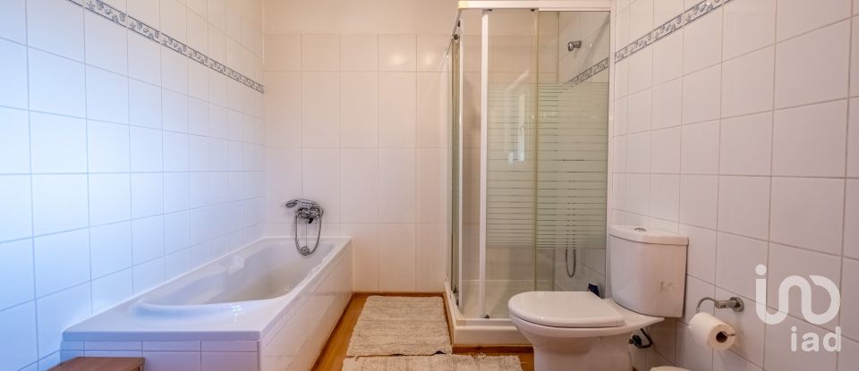 Moradia T3 em Carvalho de 192 m²