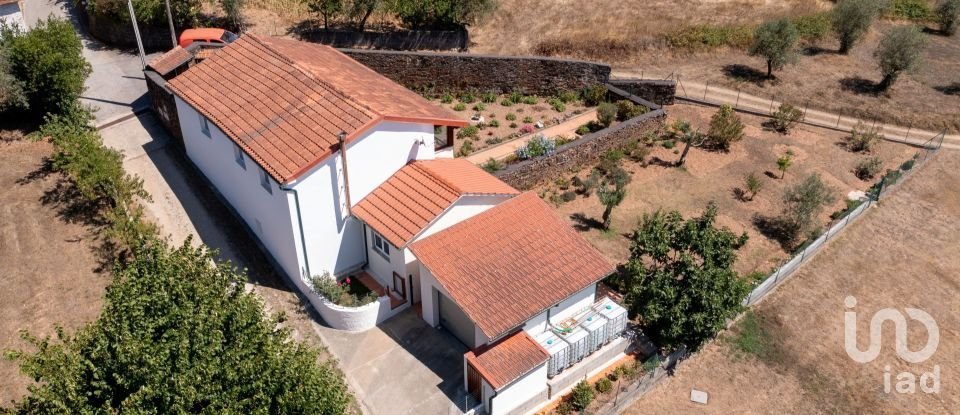 Moradia T3 em Carvalho de 192 m²