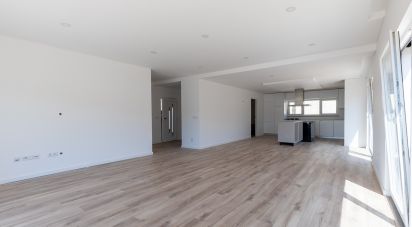 Moradia T3 em Cadaval e Pêro Moniz de 205 m²