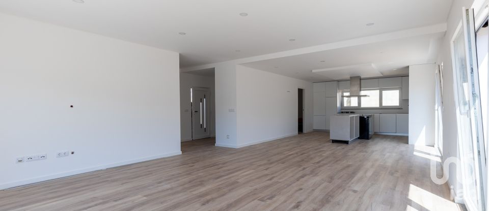 House T3 in Cadaval e Pêro Moniz of 205 m²