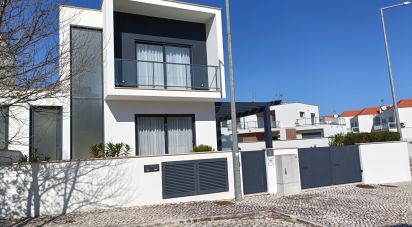 Maison T3 à Tornada e Salir do Porto de 145 m²