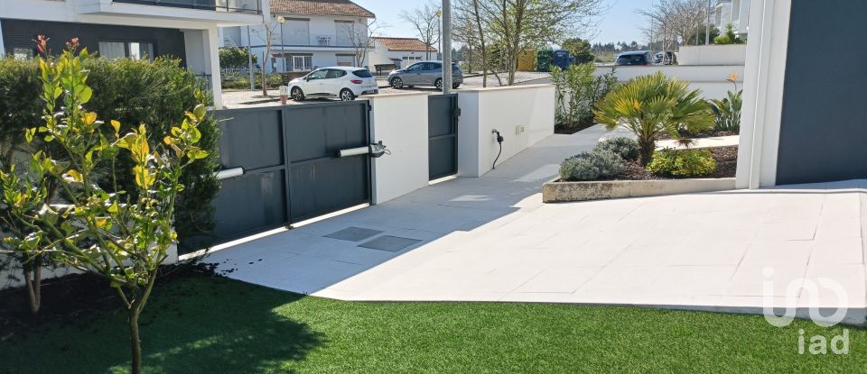 Moradia T3 em Tornada e Salir do Porto de 145 m²