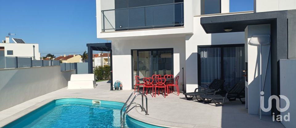 Moradia T3 em Tornada e Salir do Porto de 145 m²