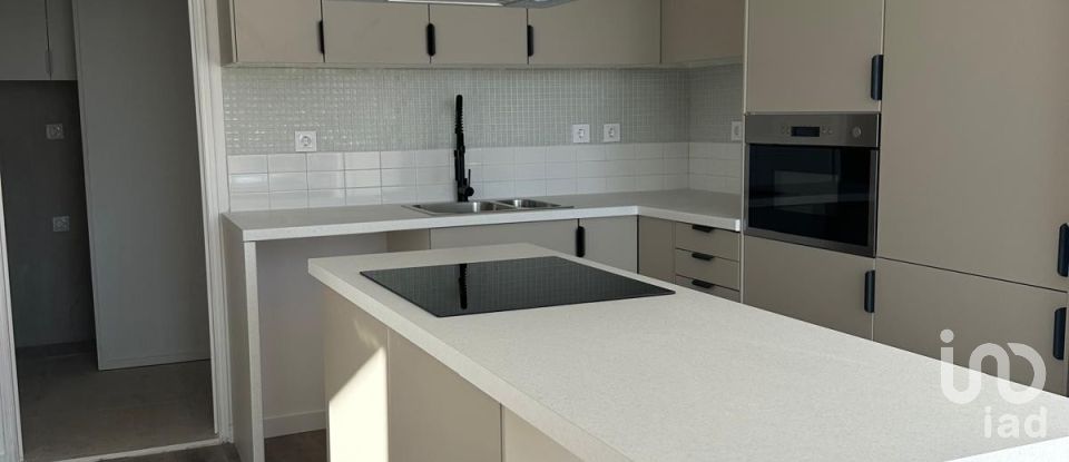 Village house T3 in Lamas e Cercal of 180 m²