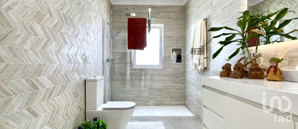 Maison T4 à Algoz e Tunes de 246 m²