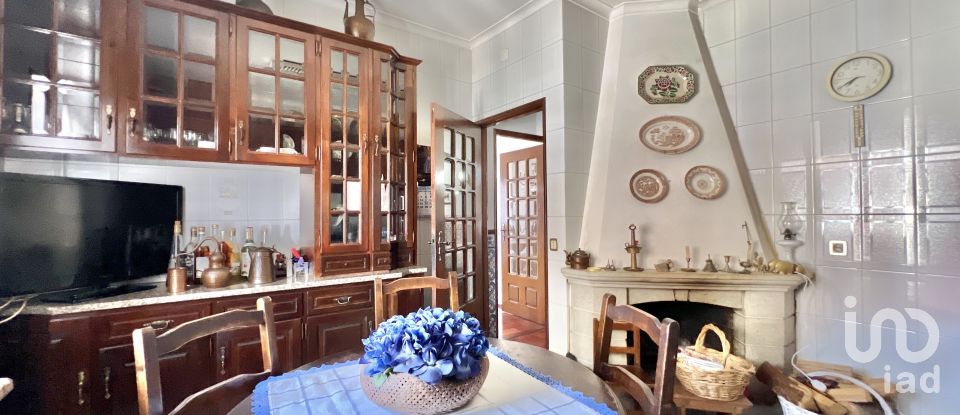 Moradia T5 em Vouzela e Paços de Vilharigues de 364 m²