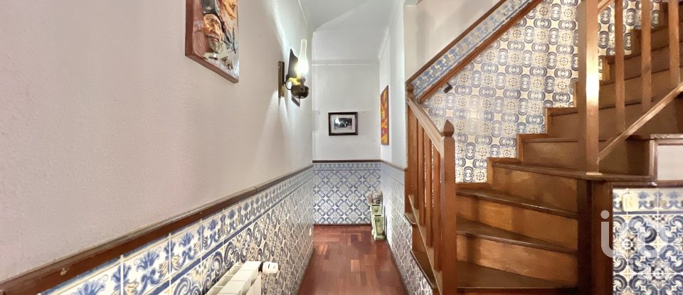 Moradia T5 em Vouzela e Paços de Vilharigues de 364 m²