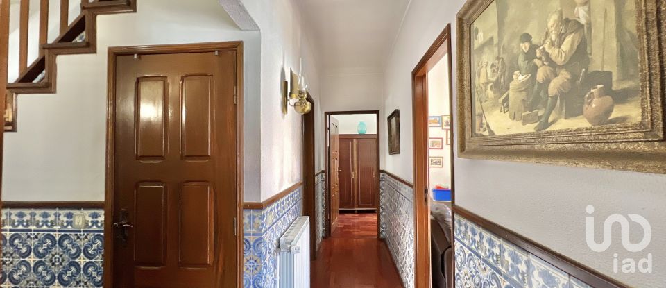 Moradia T5 em Vouzela e Paços de Vilharigues de 364 m²