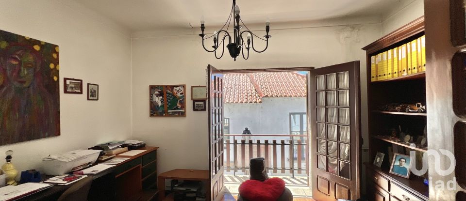 Moradia T5 em Vouzela e Paços de Vilharigues de 364 m²