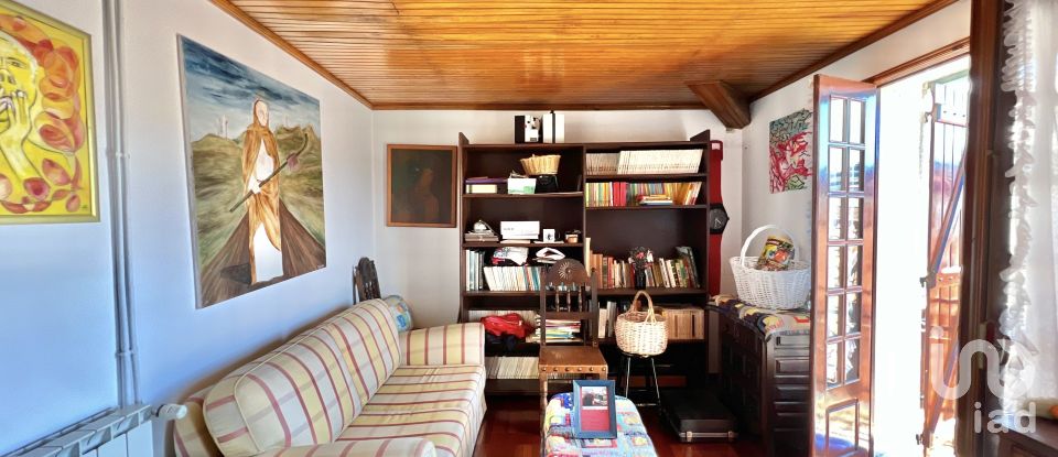 Moradia T5 em Vouzela e Paços de Vilharigues de 364 m²