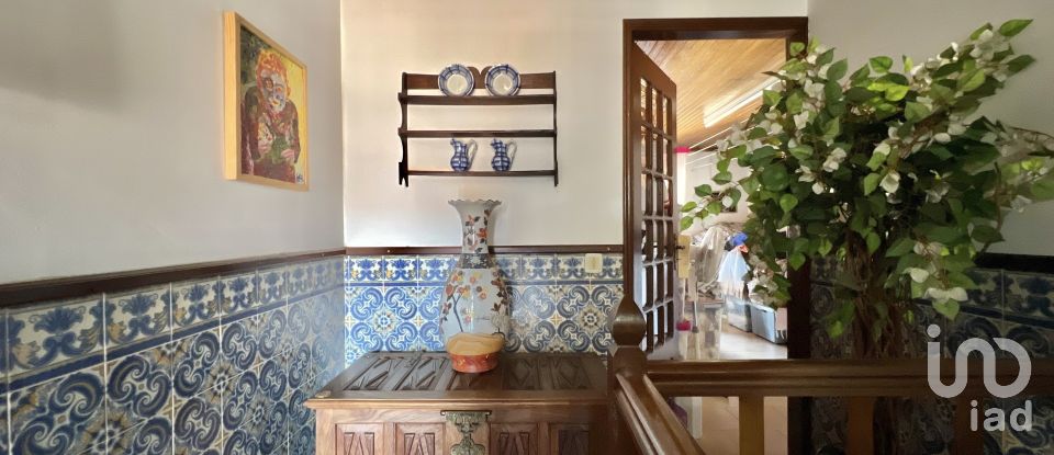 Moradia T5 em Vouzela e Paços de Vilharigues de 364 m²