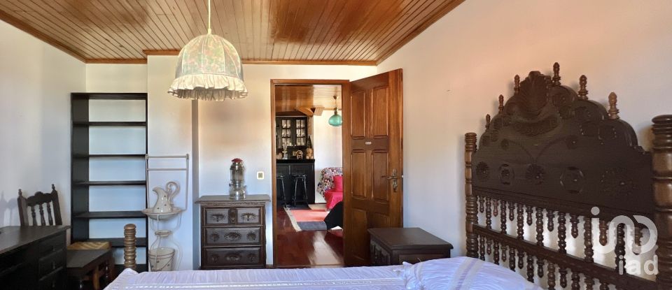 Moradia T5 em Vouzela e Paços de Vilharigues de 364 m²