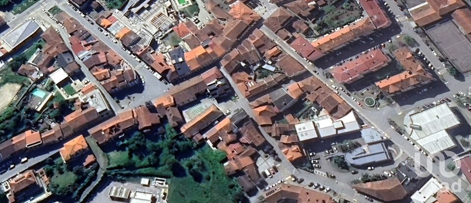 Moradia T5 em Vouzela e Paços de Vilharigues de 364 m²