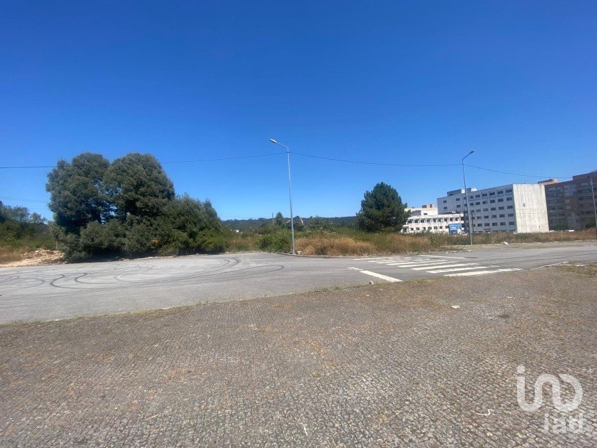 Terreno urbano em Valongo de 5 186 m²