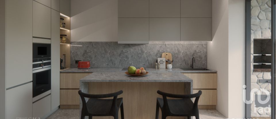 Moradia T3 em Mexilhoeira Grande de 180 m²