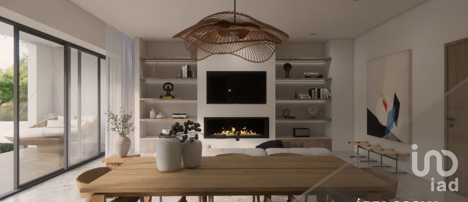 Moradia T3 em Mexilhoeira Grande de 180 m²