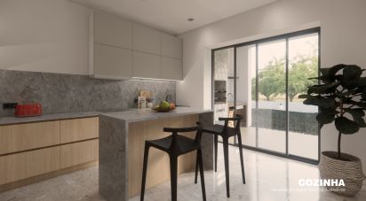 Maison T3 à Mexilhoeira Grande de 180 m²