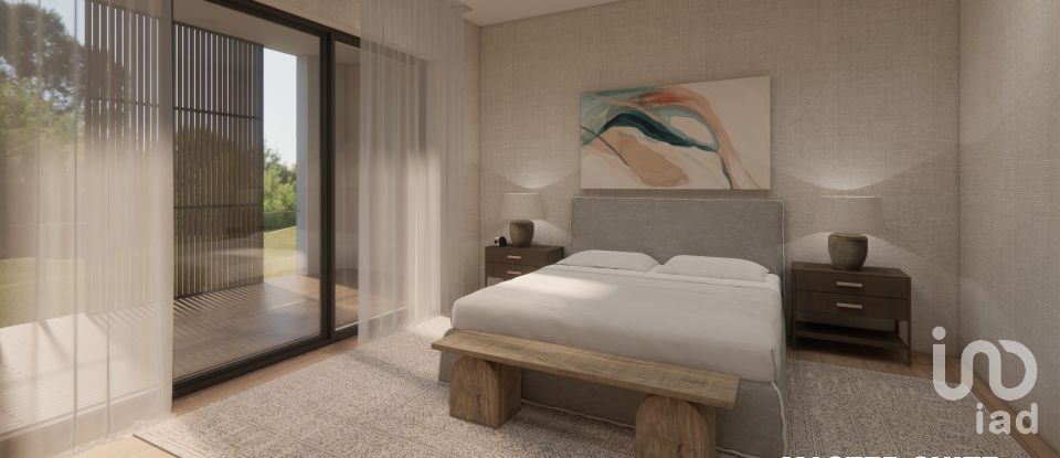 Moradia T3 em Mexilhoeira Grande de 180 m²