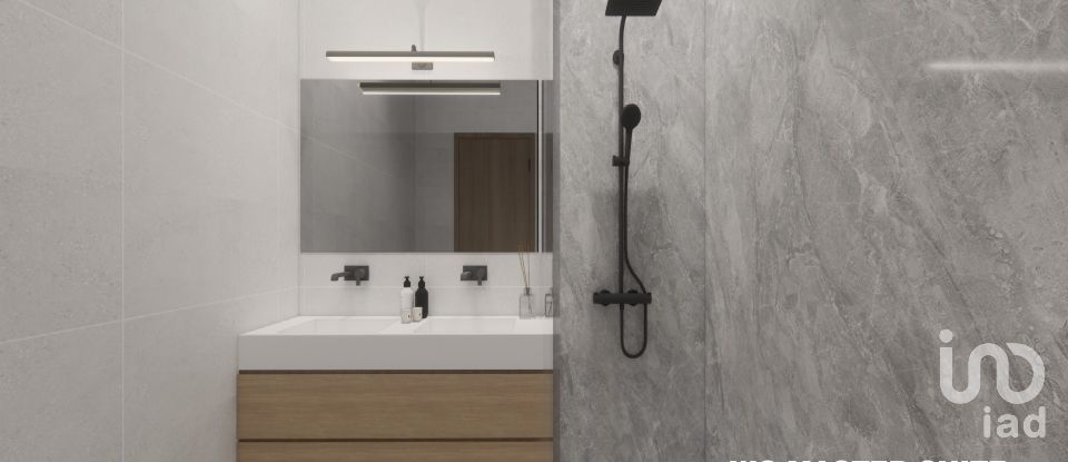 Moradia T3 em Mexilhoeira Grande de 180 m²