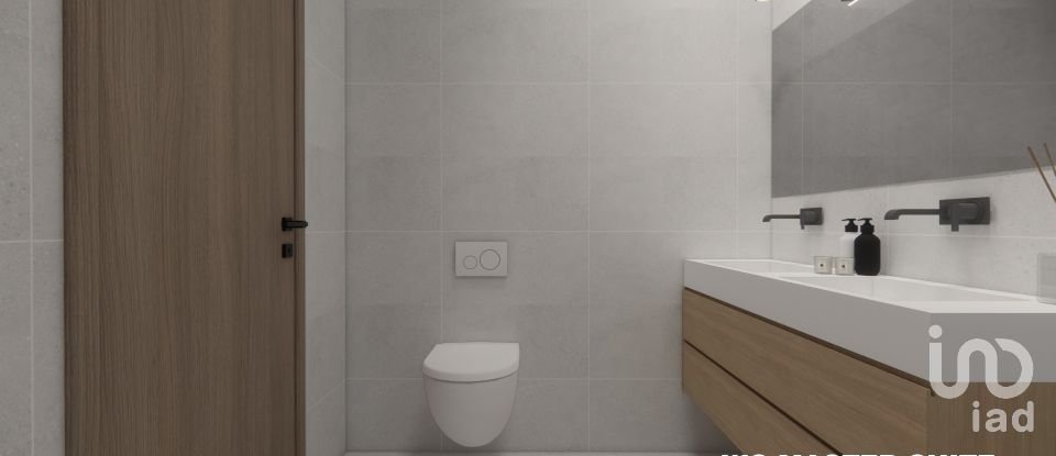 Moradia T3 em Mexilhoeira Grande de 180 m²