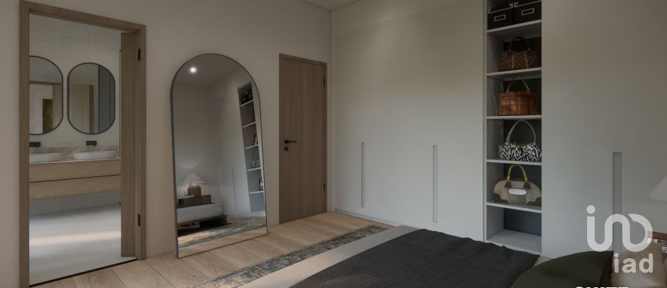 Moradia T3 em Mexilhoeira Grande de 180 m²