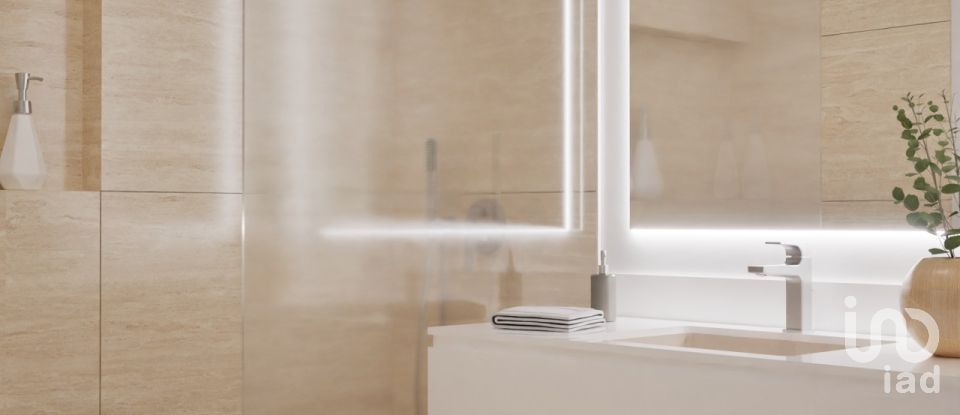 Apartamento T1 em Estreito de Câmara de Lobos de 45 m²