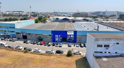 Boutique/Local commercial à Matosinhos e Leça da Palmeira de 1 020 m²