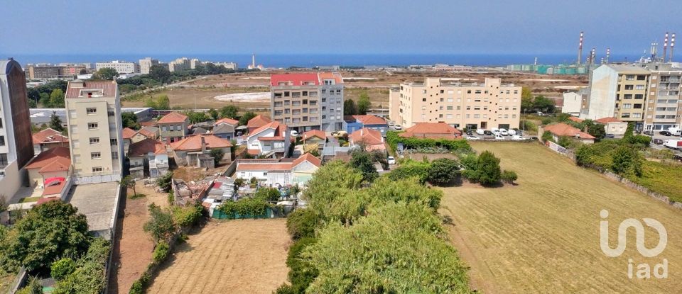 Boutique/Local commercial à Matosinhos e Leça da Palmeira de 1 020 m²