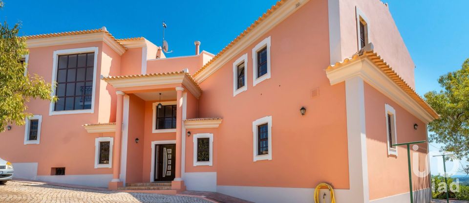 Maison T4 à Santa Bárbara de Nexe de 484 m²