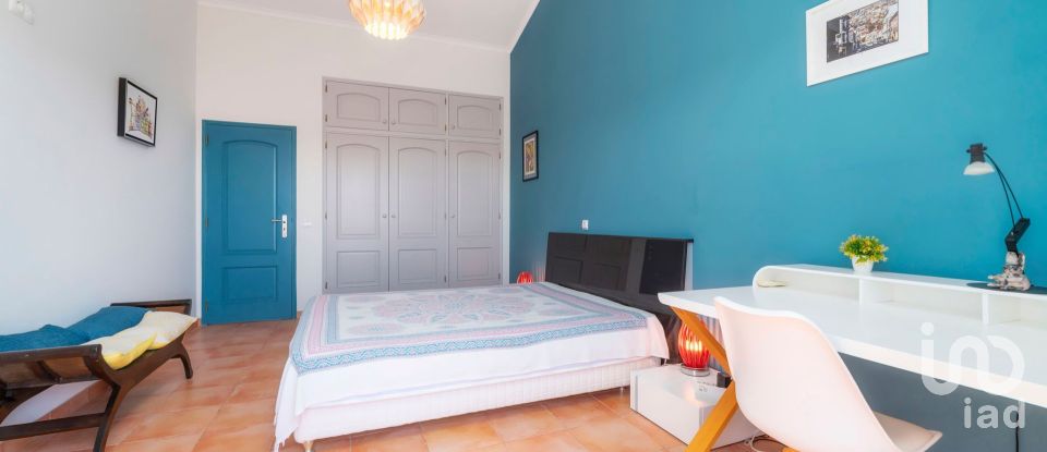 Maison T4 à Santa Bárbara de Nexe de 484 m²