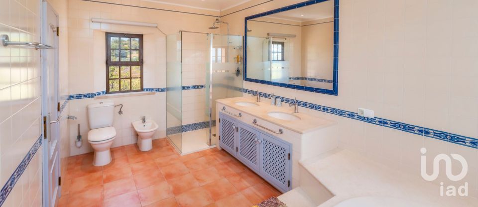 Maison T4 à Santa Bárbara de Nexe de 484 m²