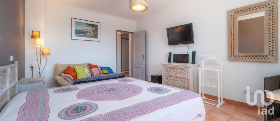 Maison T4 à Santa Bárbara de Nexe de 484 m²