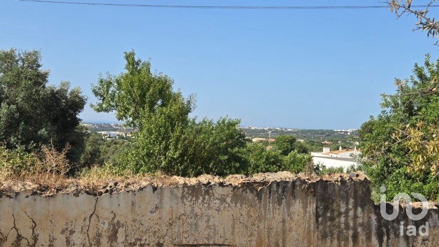 Terreno urbano em Boliqueime de 4 618 m²