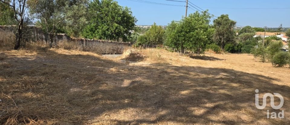 Terreno urbano em Boliqueime de 4 618 m²