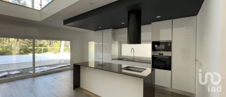 Moradia T3 em Sesimbra (Castelo) de 170 m²