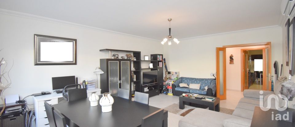 Apartamento T3 em Vialonga de 130 m²