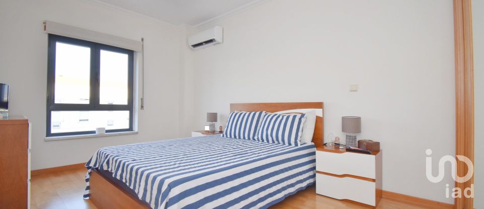 Apartamento T3 em Vialonga de 130 m²