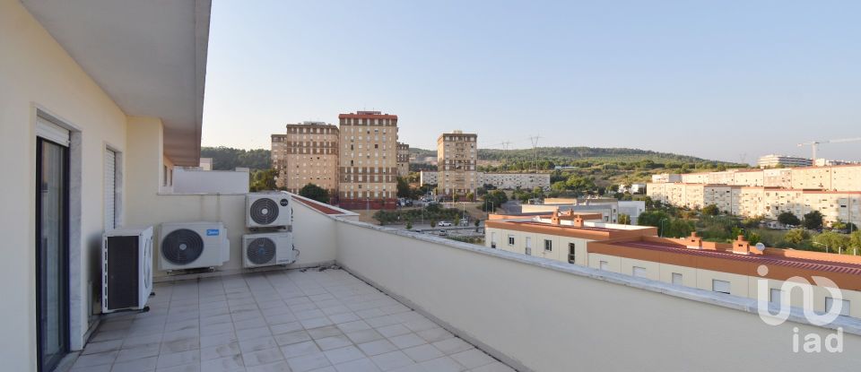 Apartamento T3 em Vialonga de 130 m²