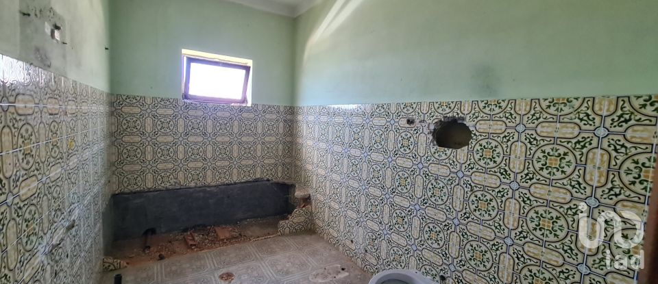 House T4 in Santo André de Vagos of 188 m²