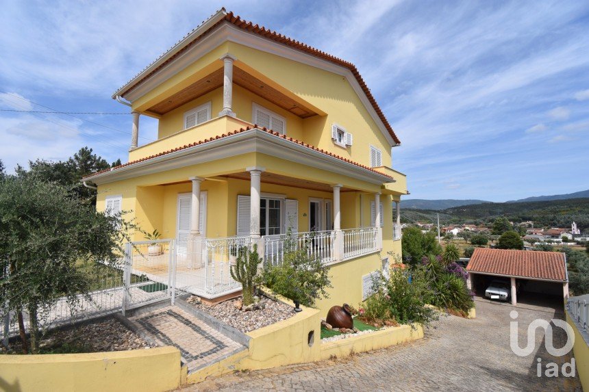 Maison traditionnelle T5 à Foz de Arouce e Casal de Ermio de 431 m²