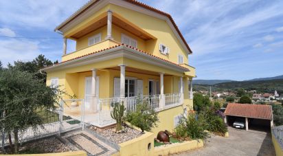 Maison traditionnelle T5 à Foz de Arouce e Casal de Ermio de 431 m²