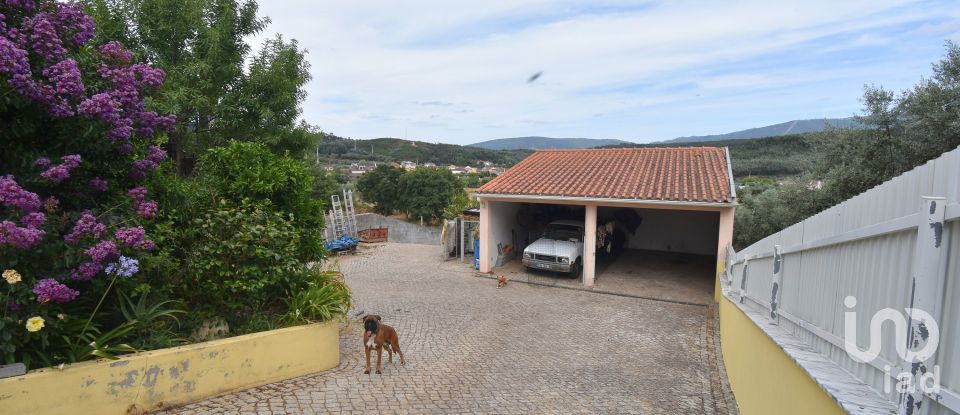 Maison traditionnelle T5 à Foz de Arouce e Casal de Ermio de 431 m²