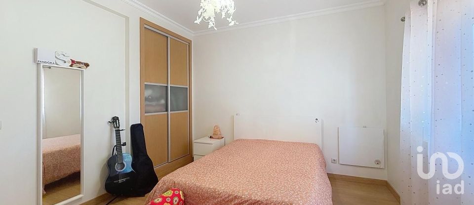 House T4 in Pinhal Novo of 197 m²