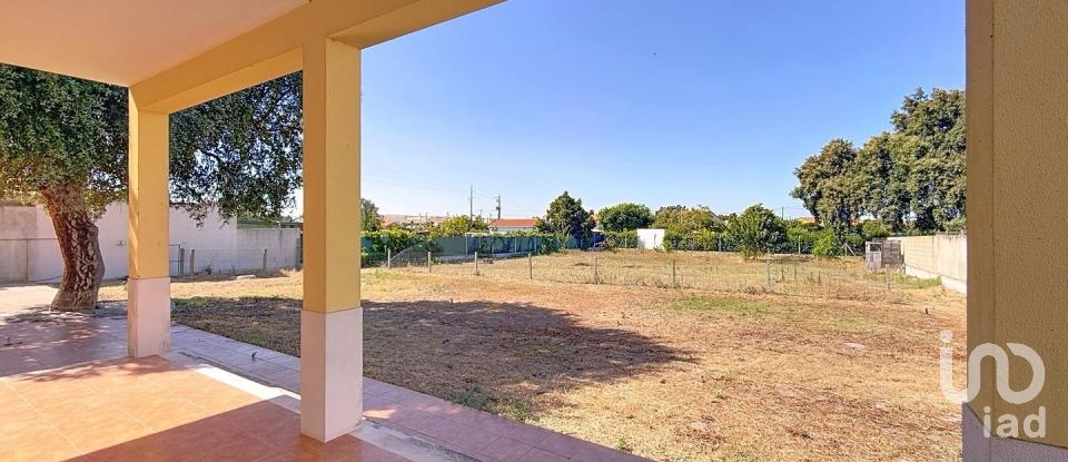 House T4 in Pinhal Novo of 197 m²