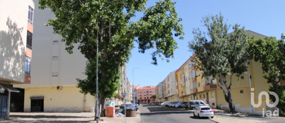 Apartment T3 in Rio de Mouro of 115 m²