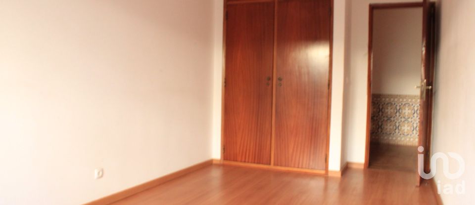 Apartment T3 in Rio de Mouro of 115 m²
