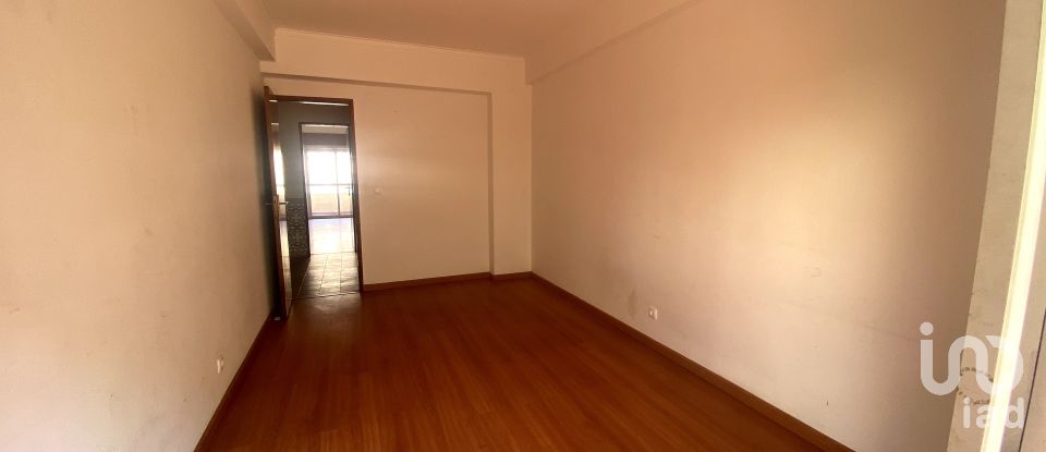 Apartment T3 in Rio de Mouro of 115 m²