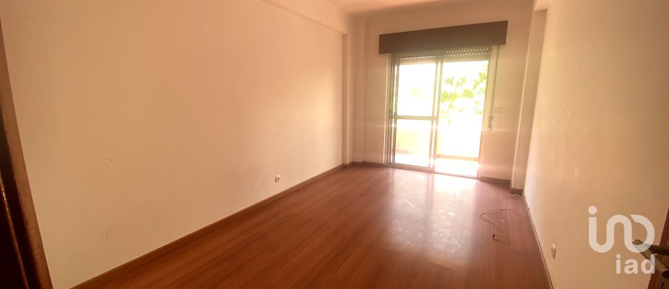 Apartment T3 in Rio de Mouro of 115 m²